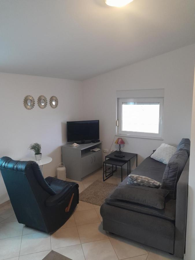 Caliente Apartments Vir B Εξωτερικό φωτογραφία